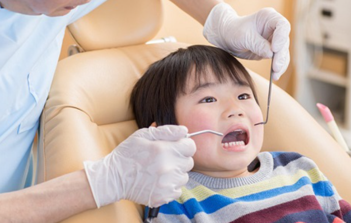 Khi Nào Nên Đưa Trẻ Đến Nha Khoa Lần Đầu?