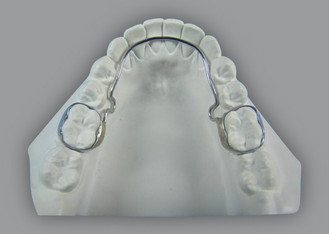 làm răng giả bằng Implant uy tín