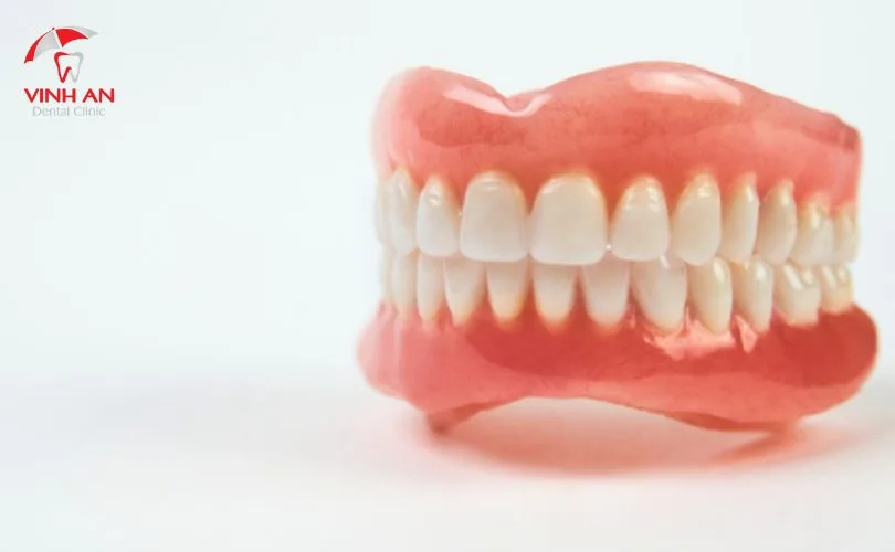 Răng giả tháo lắp loại nào tốt?