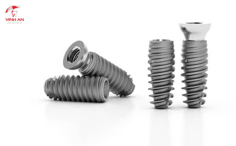 Trồng Răng Implant Có Nguy Hiểm Không? Những Biến Chứng Bạn Có Thể Gặp