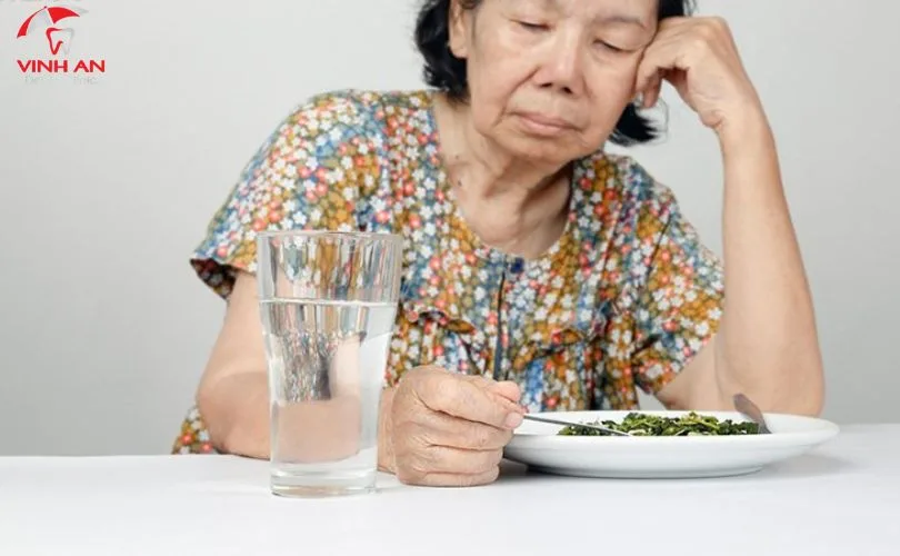 Trồng răng sứ không có chân răng