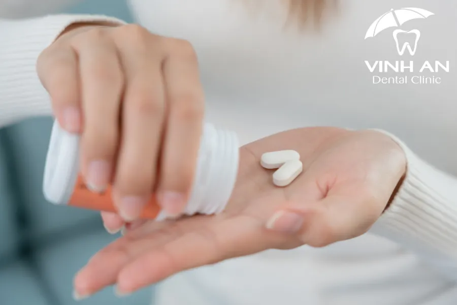 Hãy tuân thủ hướng dẫn sử dụng và tham khảo ý kiến từ bác sĩ trước khi dùng