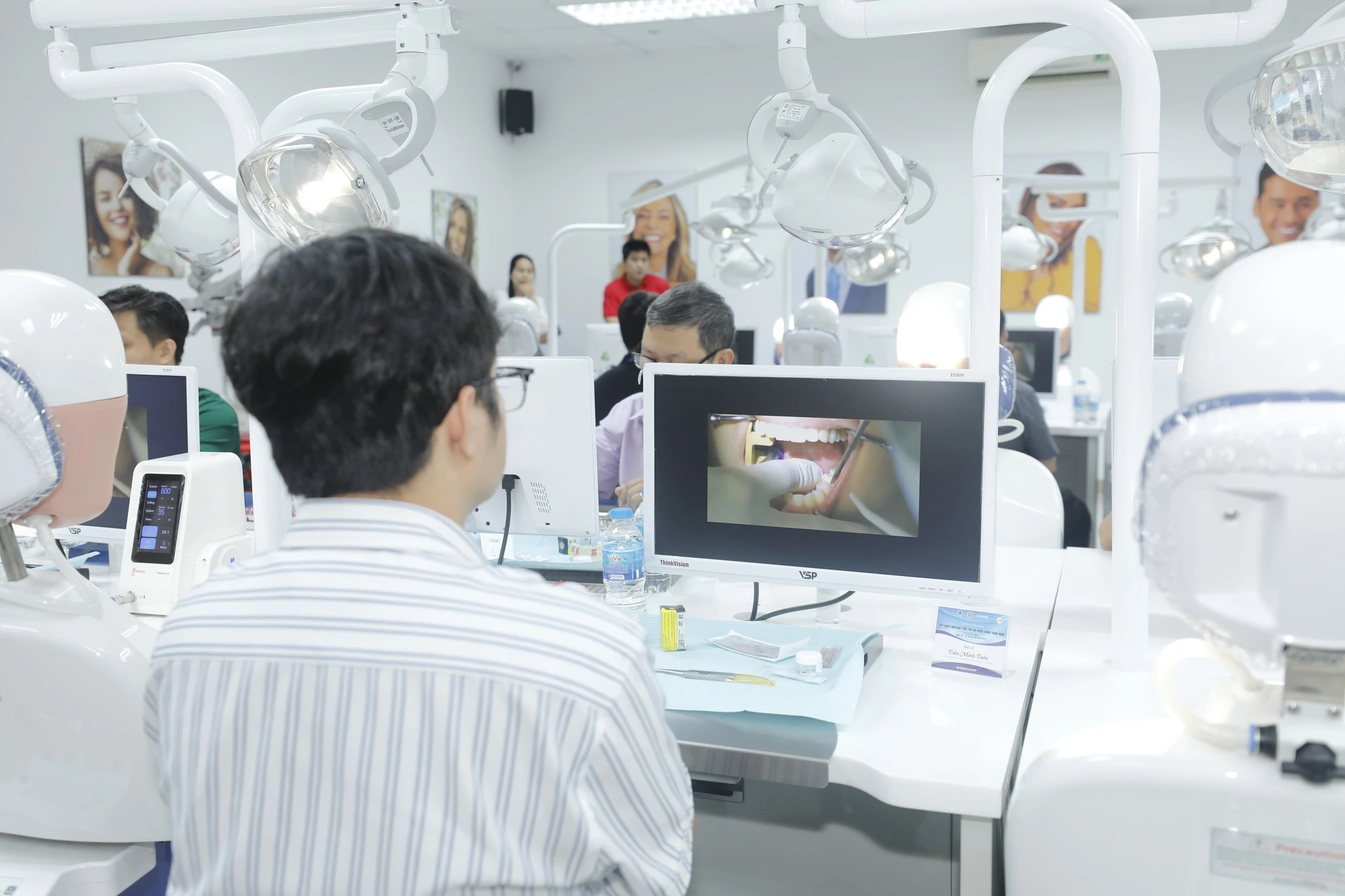 thực hành hội thảo implant